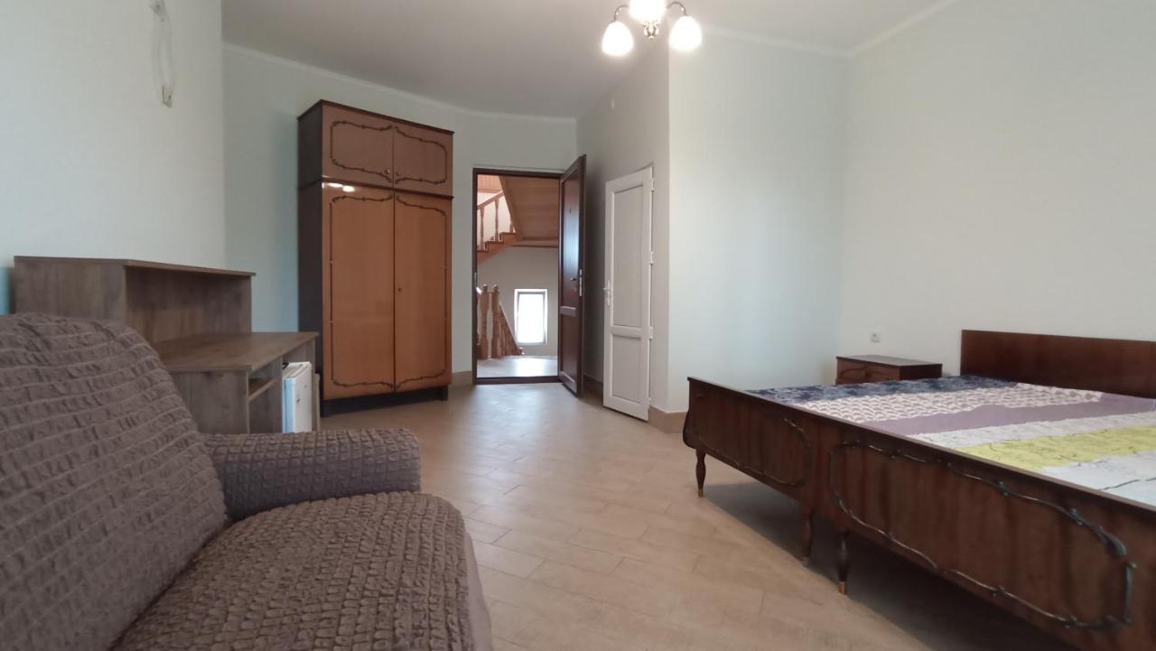 Guest House Karla Kobuleti Luaran gambar