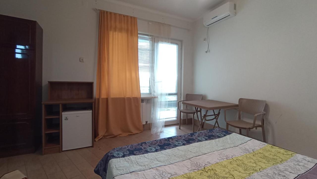 Guest House Karla Kobuleti Luaran gambar