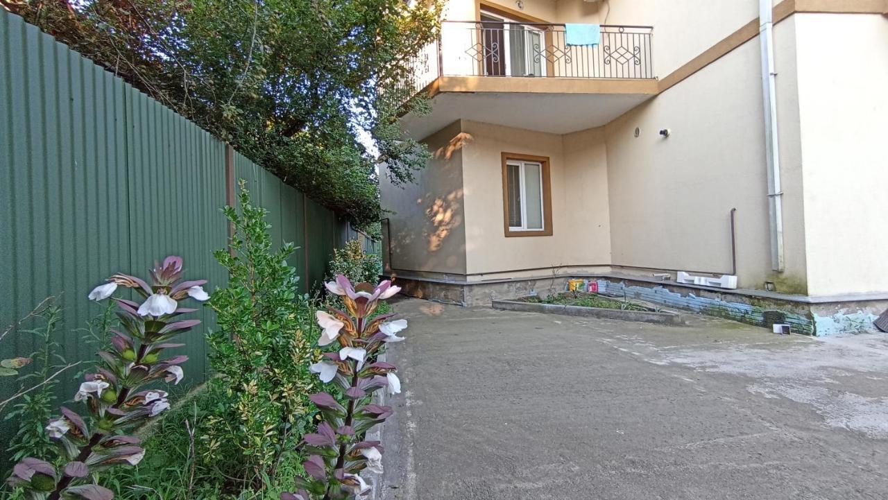 Guest House Karla Kobuleti Luaran gambar